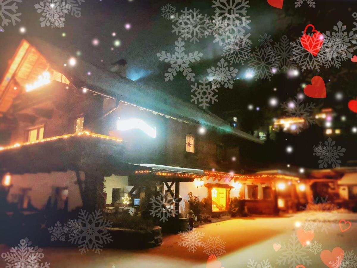 Almhütte zwei Welten Obervellach Exterior foto